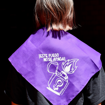 Pañuelo Morado | Este 🔥 No se Apaga