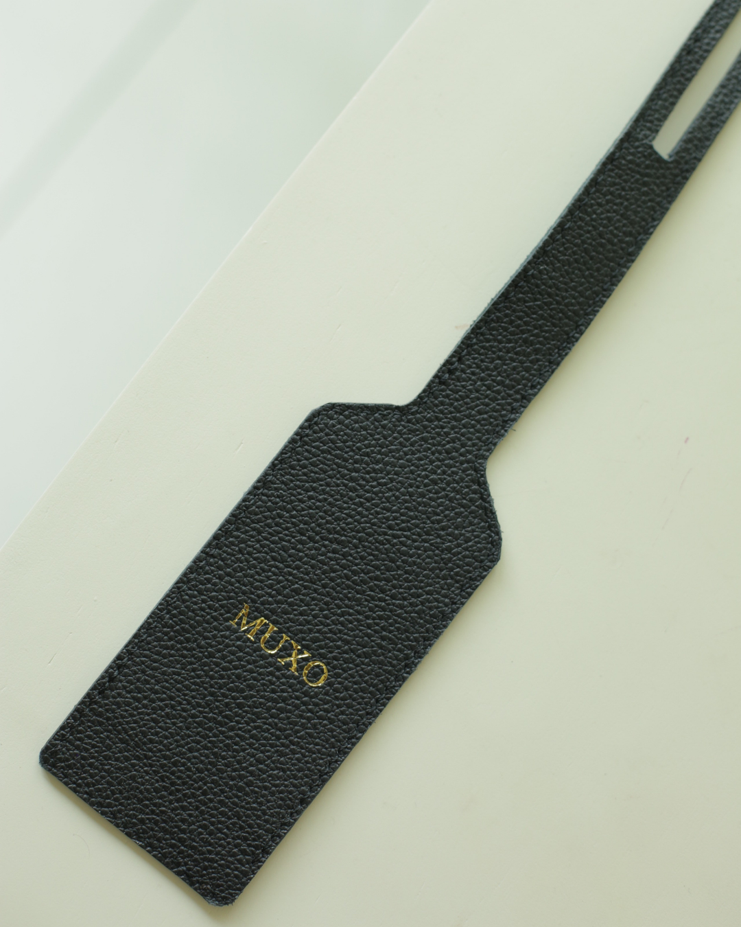 Tag de Maleta de Piel con Iniciales