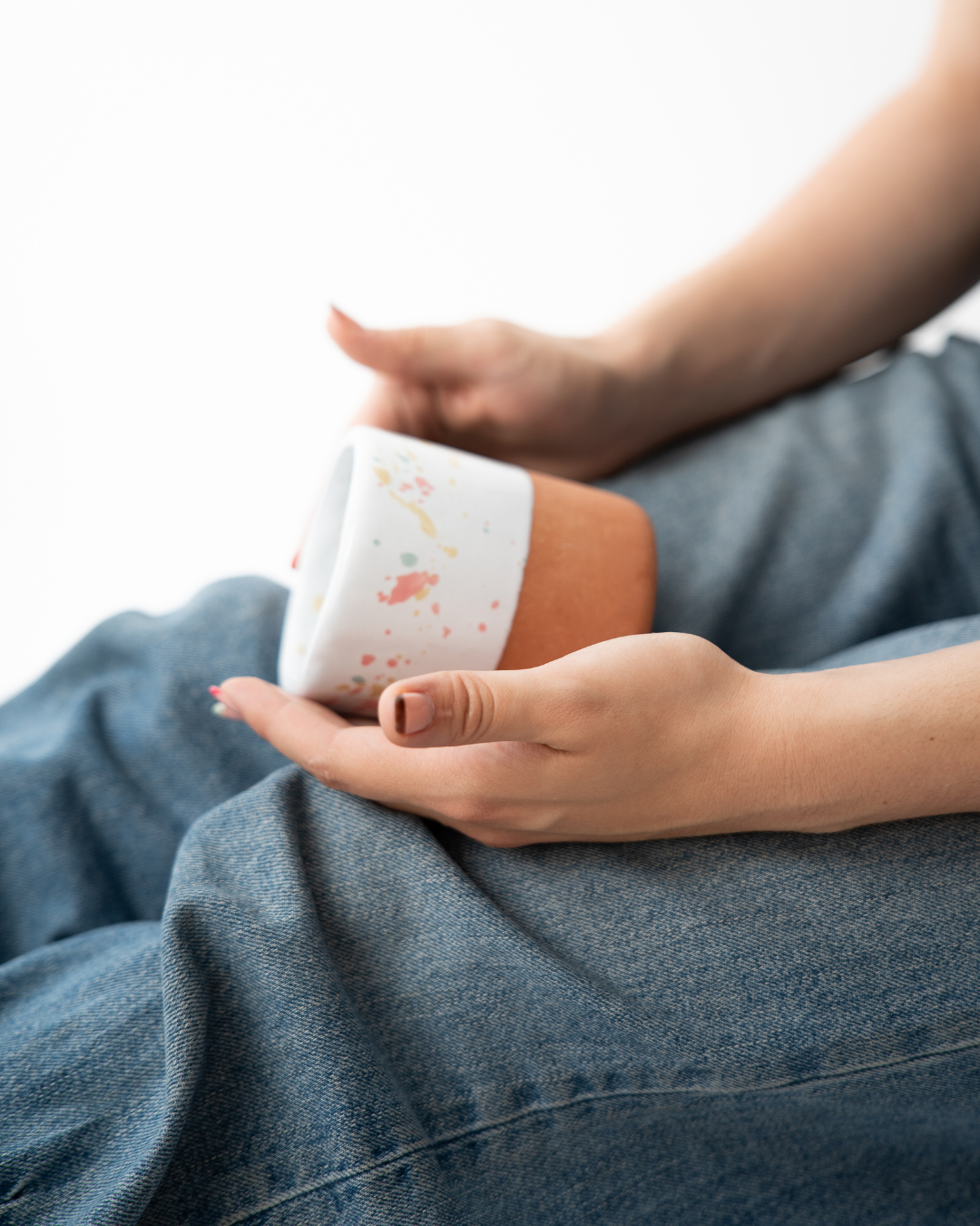 Taza de cerámica chispeada