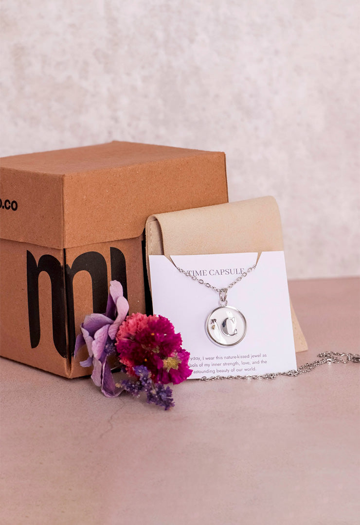 Collar de Inicial Plateada