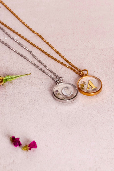 Collar de Inicial Dorada